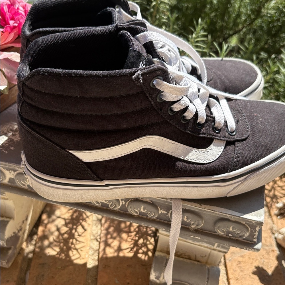 Vans Black and White Logo Sneakers - Picture 5 of 8